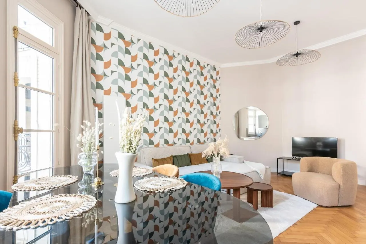 Luxurious Flat Rue De La Pompe Lägenhet Paris Frankrike
