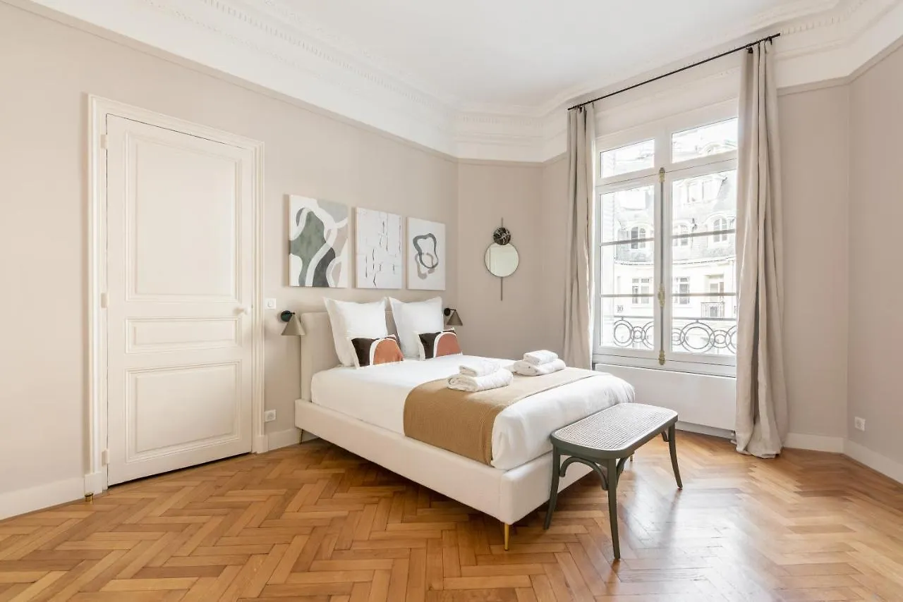 Luxurious Flat Rue De La Pompe Apartment Paris